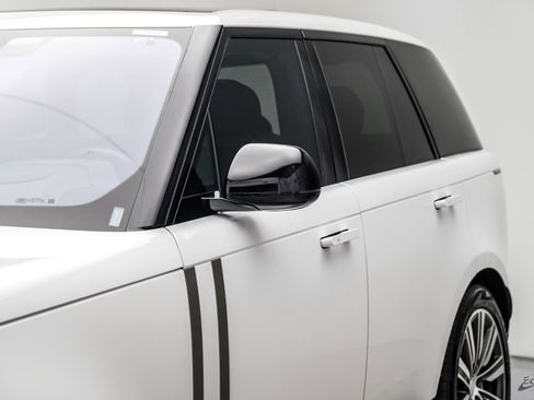 Used 2023 Land Rover Range Rover SE AWD/4WD image 27