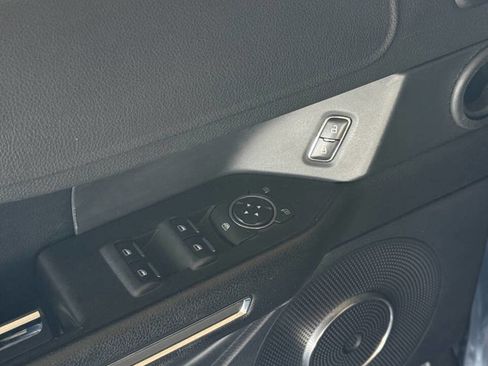 Used 2018 Ford Expedition Max XLT image 9