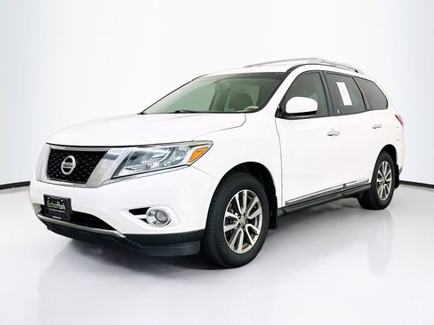Used 2014 Nissan Pathfinder SL w/ Trailer Tow Package image 3