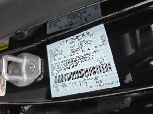 Used 2025 Lincoln Nautilus Premier w/ Equipment Group 102A image 35