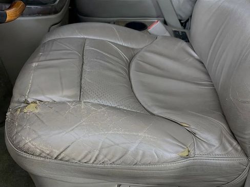 Used 2004 GMC Savana 1500 w/ Preferred Equipment Group image 18