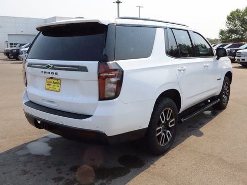 Used 2021 Chevrolet Tahoe Z71 w/ Z71 Off-Road Package AWD/4WD image 7