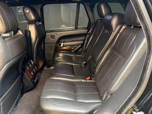 Used 2014 Land Rover Range Rover HSE image 10