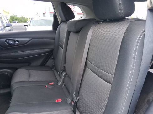 Used 2019 Nissan Rogue SV w/ Premium Package AWD/4WD image 19