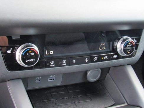New 2025 Mitsubishi Outlander ES AWD/4WD image 16