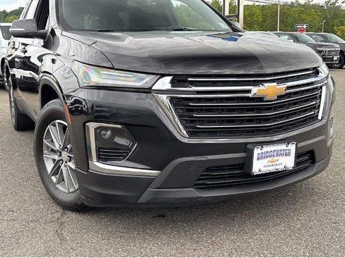 Used 2022 Chevrolet Traverse LT w/ LPO, Floor Liner Package AWD/4WD image 2