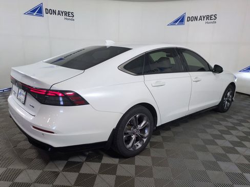 Used 2023 Honda Accord EX-L image 5