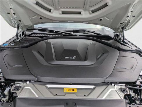 Used 2025 BMW i4 xDrive40i w/ Premium Package image 18