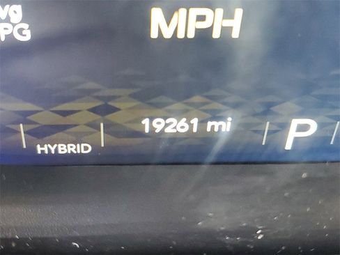 Used 2022 Jeep Wrangler Unlimited Sahara image 14