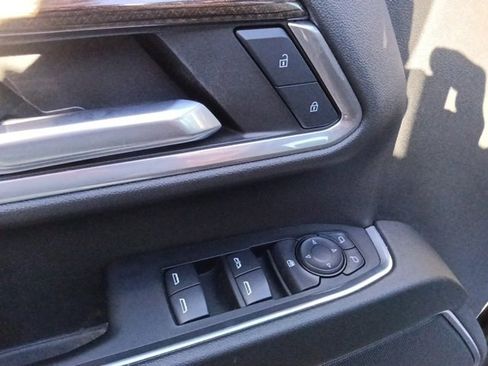 Used 2024 Chevrolet Silverado 2500 LT image 12