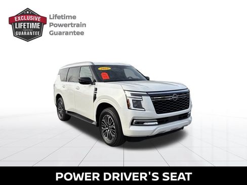Certified 2025 Nissan Armada Platinum AWD/4WD image 12