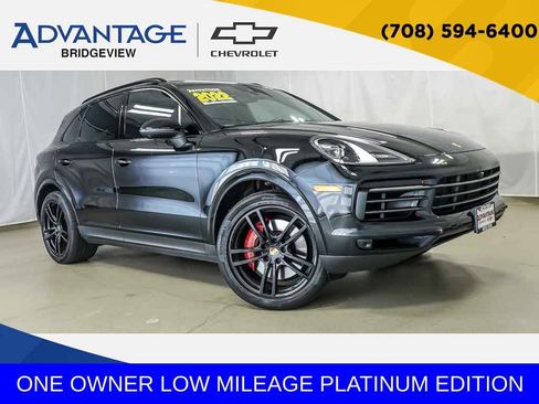 Used 2022 Porsche Cayenne Platinum Edition AWD/4WD image 1