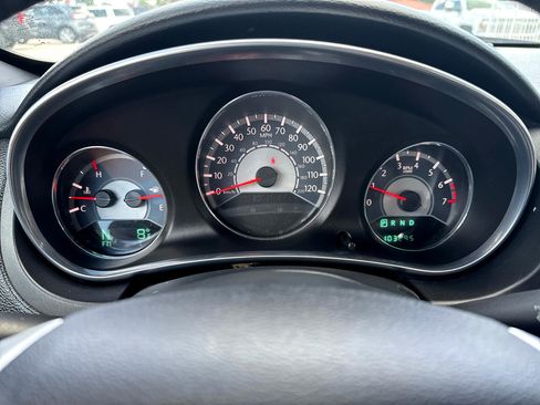 Used 2013 Chrysler 200 Touring image 18