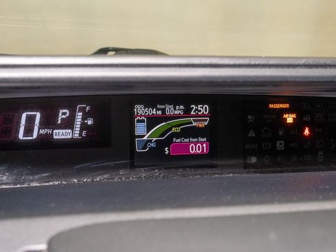 Used 2016 Toyota Prius C One image 16