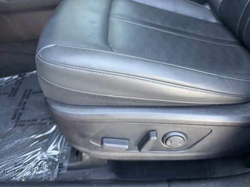 Used 2024 Kia Sorento S w/ Panoramic Sunroof Package AWD/4WD image 30