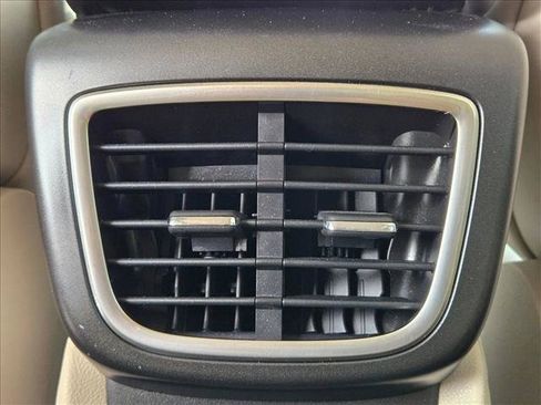 Used 2017 Lincoln MKX Reserve FWD image 20