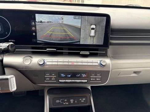 Used 2024 Hyundai Kona Limited FWD image 15
