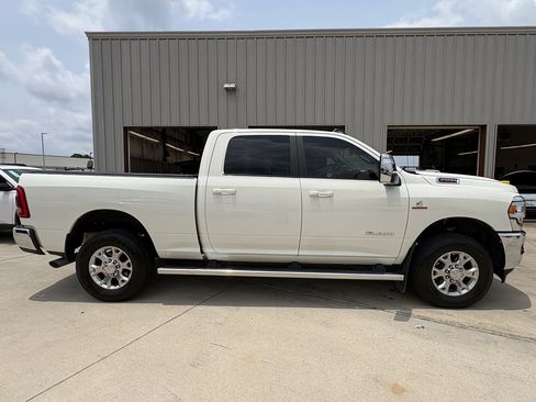 Used 2023 RAM 2500 Laramie AWD/4WD image 9