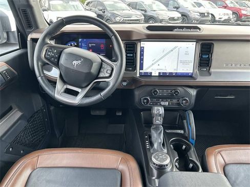Used 2023 Ford Bronco Outer Banks image 16