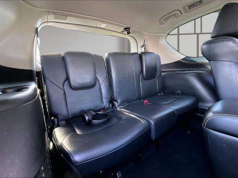 Used 2017 INFINITI QX80 4WD w/ Driver Assistance Package image 27