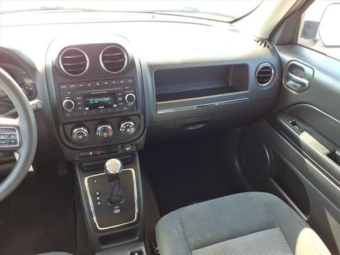 Used 2017 Jeep Patriot Sport w/ Power Value Group image 11