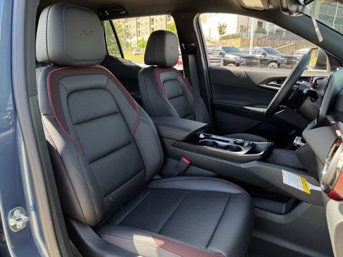 New 2026 Chevrolet Equinox RS w/ Convenience Package III FWD image 25