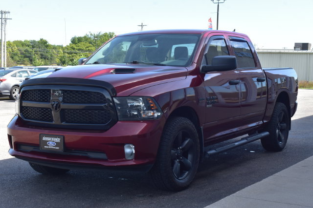 Used 2019 RAM 1500 Express w/ Wheel & Sound Group AWD/4WD image 12