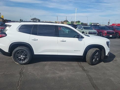 New 2026 GMC Acadia Elevation image 6