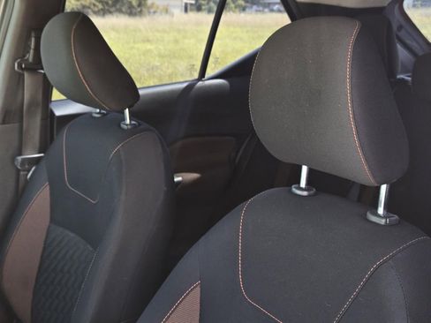 Used 2022 Nissan Kicks SR FWD image 19