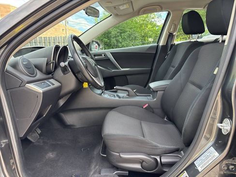 Used 2012 MAZDA MAZDA3 i Touring FWD image 19
