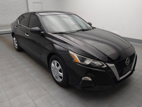 Used 2020 Nissan Altima 2.5 S FWD image 13