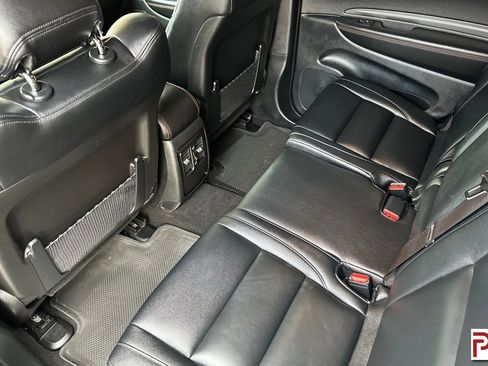 Used 2025 Dodge Durango R/T w/ Blacktop Package image 13