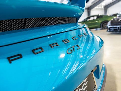 Used 2018 Porsche 911 GT3 RWD image 16