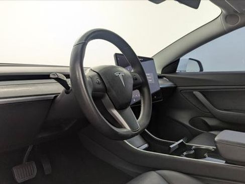 Used 2019 Tesla Model 3 Long Range RWD image 22