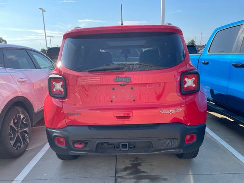 Used 2022 Jeep Renegade Trailhawk w/ Sun/Sound Group AWD/4WD image 5