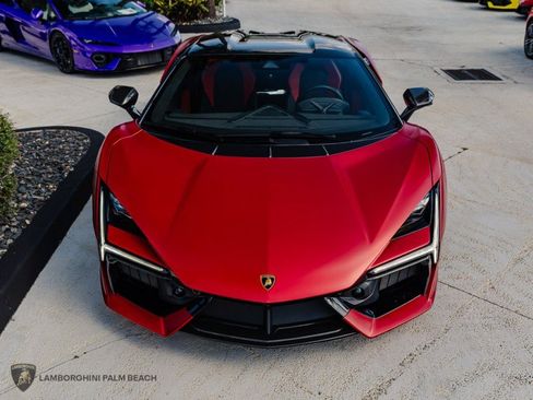 Used 2025 Lamborghini Revuelto AWD/4WD image 9