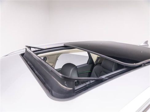 New 2026 Genesis GV70 2.5T Select AWD/4WD image 17
