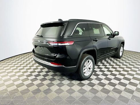 New 2026 Jeep Grand Cherokee Laredo AWD/4WD image 9