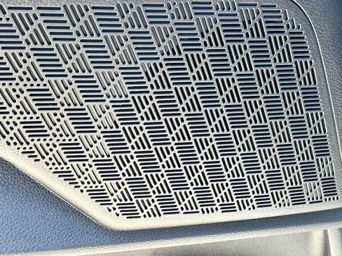 New 2026 Kia Carnival SX w/ SX Dark Edition Package FWD image 19