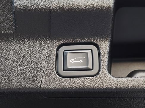 Used 2020 GMC Acadia Denali w/ LPO, Floor Liner Package image 32