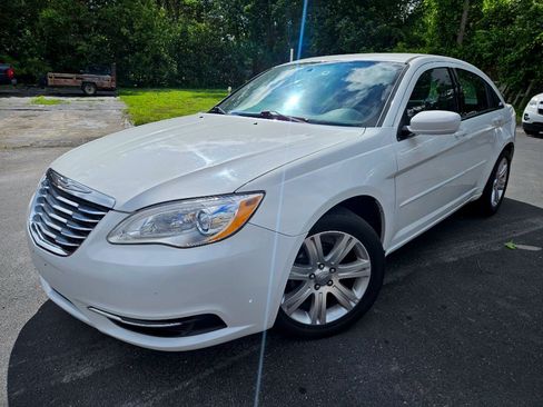 Used 2012 Chrysler 200 LX FWD image 1