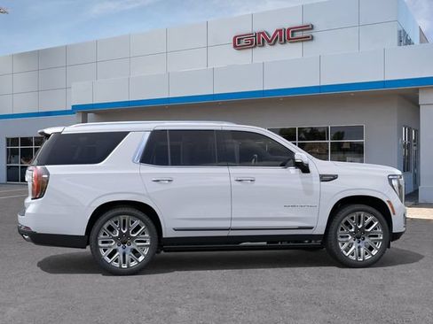 New 2026 GMC Yukon Denali Ultimate w/ LPO, Floor Liner Package AWD/4WD image 5