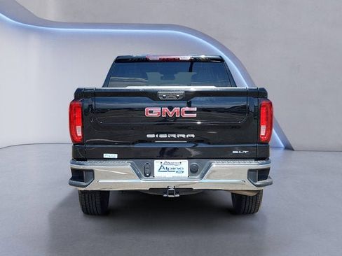 Used 2025 GMC Sierra 1500 SLT image 4