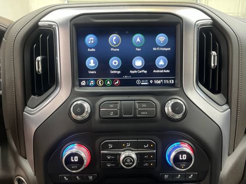 Used 2022 GMC Sierra 1500 SLT w/ SLT Premium Plus Package AWD/4WD image 22