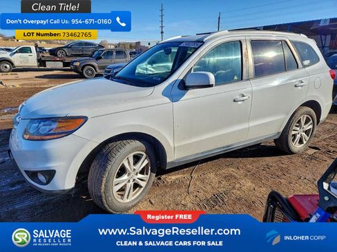 Used 2010 Hyundai Santa Fe SE image 1