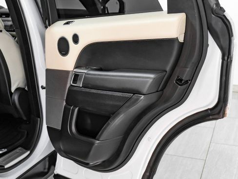 Used 2019 Land Rover Range Rover Sport Supercharged image 48