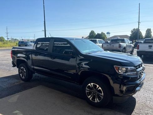 Used 2022 Chevrolet Colorado Z71 AWD/4WD image 7