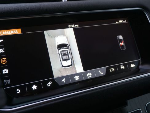 Used 2017 Land Rover Range Rover Sport HSE image 16