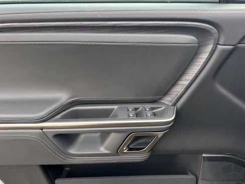 Used 2024 Rivian R1T Adventure image 11