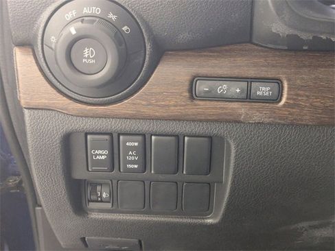 Used 2024 Nissan Titan Platinum Reserve w/ Moonroof Package image 16